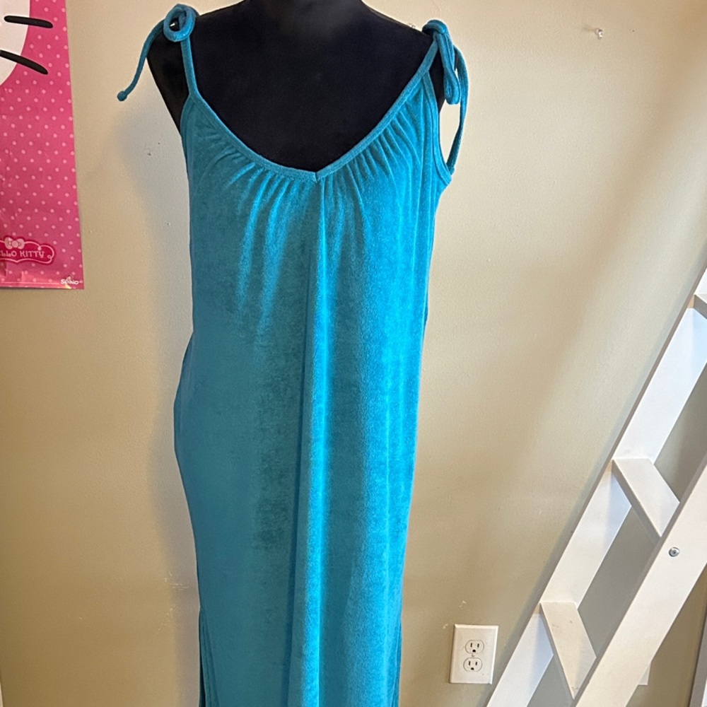 Old Navy Blue Sleeveless Nightgown